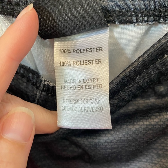 Spalding gray drawstring shorts. Size Medium. Side racer stripe. - Picture 7 of 8